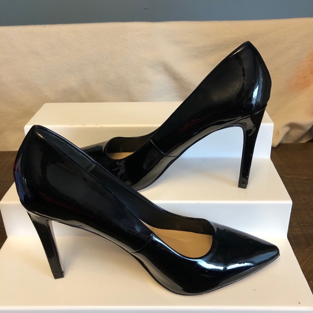 Forever 21 Black Patent Leather High Heeled Pumps!